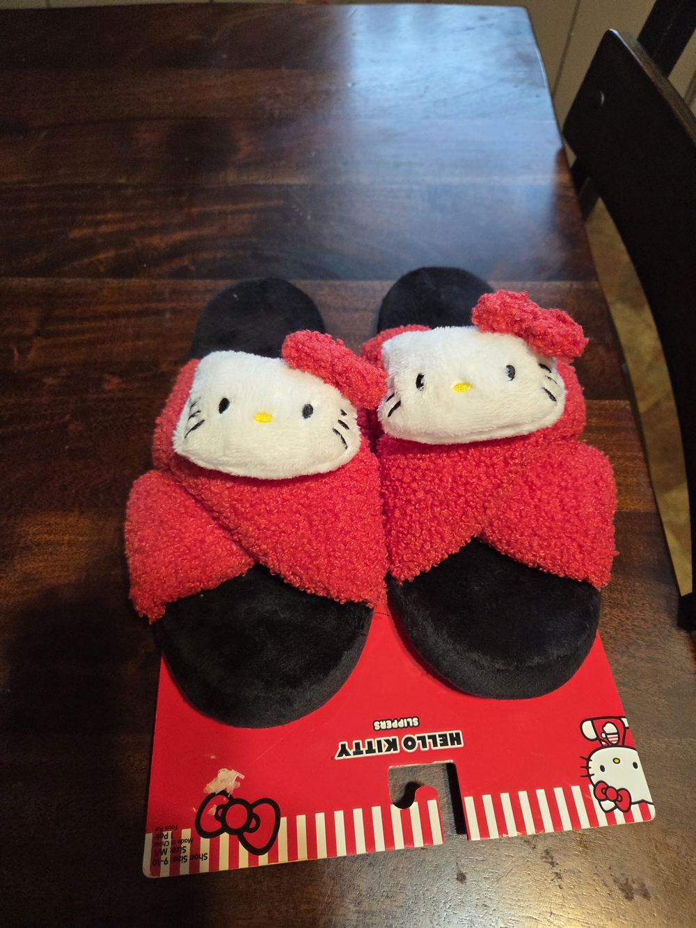 Nib Hello Kitty Red and Black Plush Slide Slippers 9-10 Size